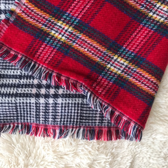 Red plaid blanket scarf reversible navy plaid fringe blanket scarf oversized - Picture 6 of 8